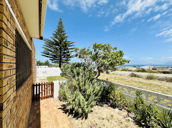 3 Bedroom Property for Sale in Hawston Western Cape